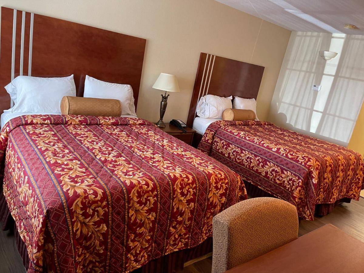 Riviera Inn And Suites Eksteriør bilde